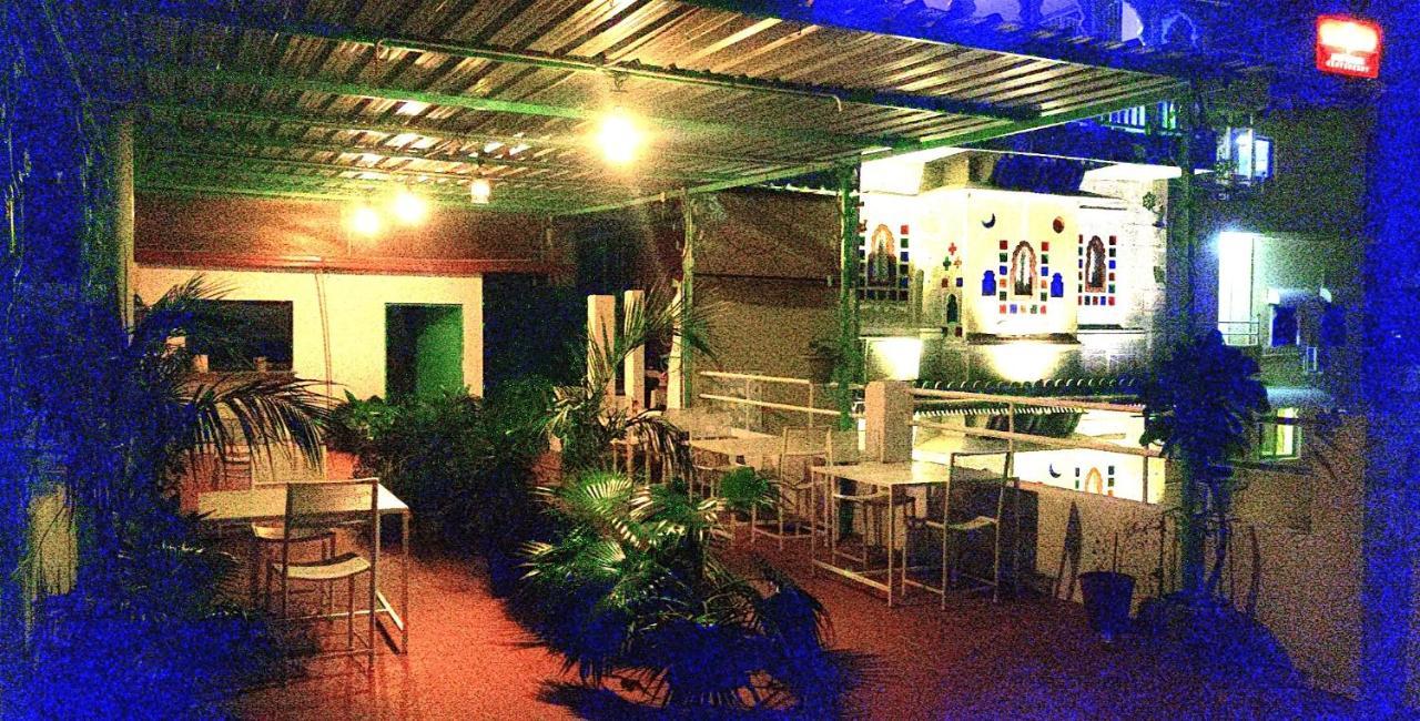 Hotel Shiv Palace Udaipur Exterior foto